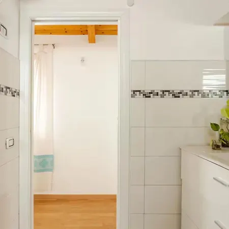 Apartment With Garden,