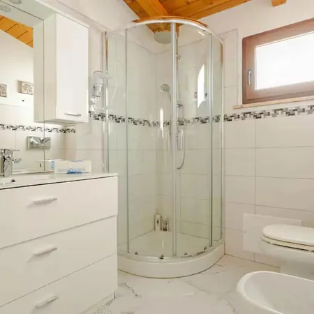 Apartamento With Garden, *