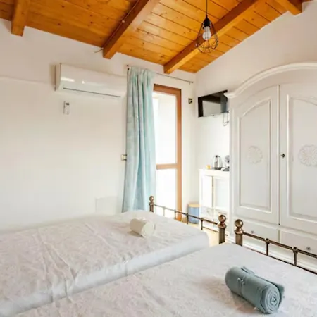 Apartment With Garden, *