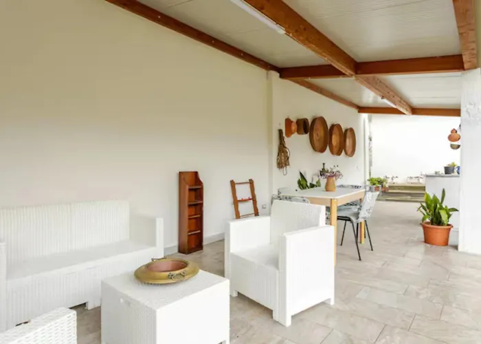 With Garden, Apartman San Sperate